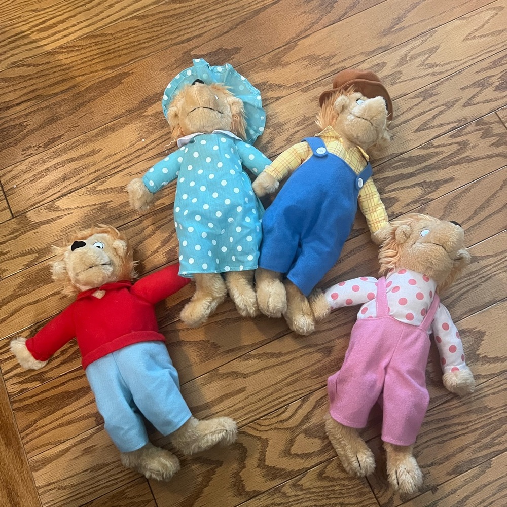 Berenstain Bears set of 4